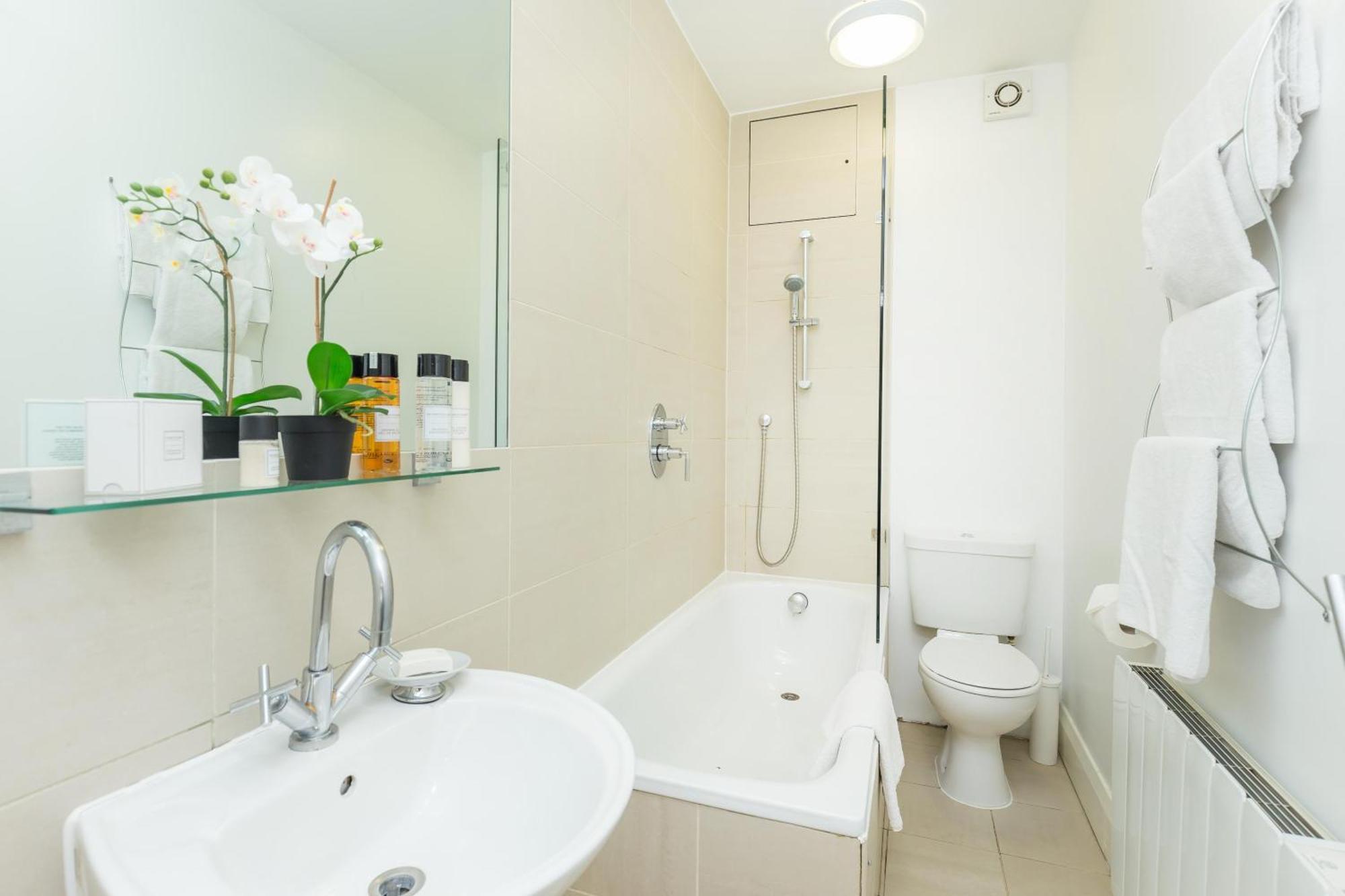 Picton 2Br Apartment - Prime Location & Comfort London Luaran gambar